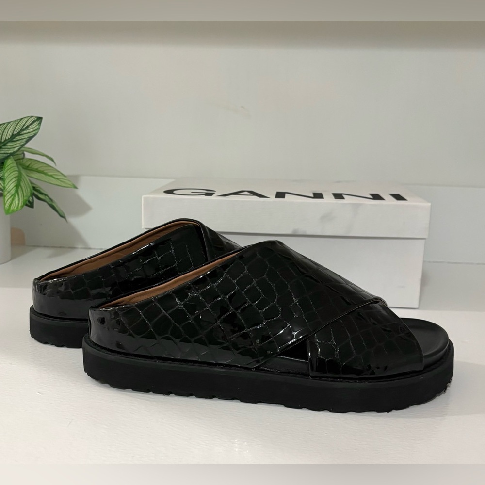 NEW GANNI Black Croc Crossover Platform Sandals - Picture 9 of 13